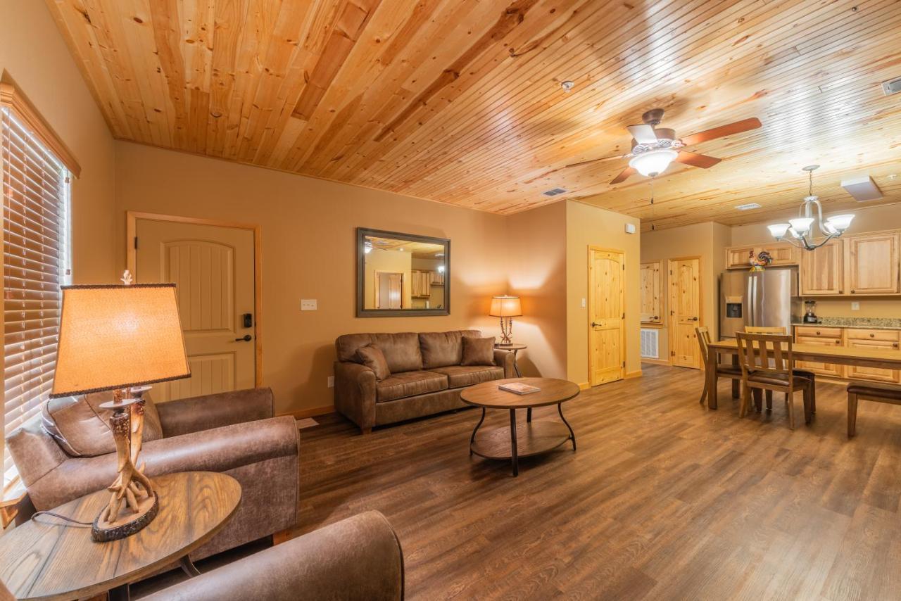 Old Mill Resort Ню Браунфелс Екстериор снимка